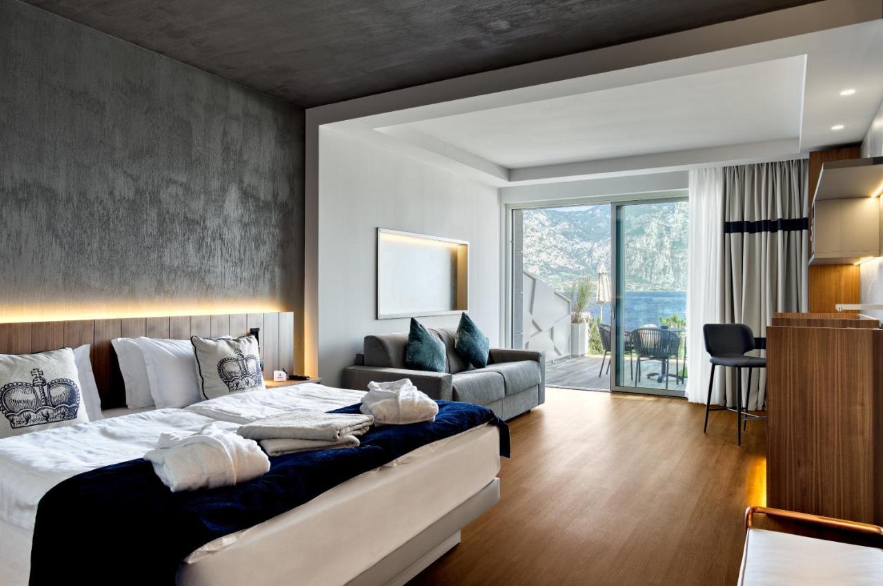 Hotel Castello Lake Front Μαλτσεζίνε Εξωτερικό φωτογραφία