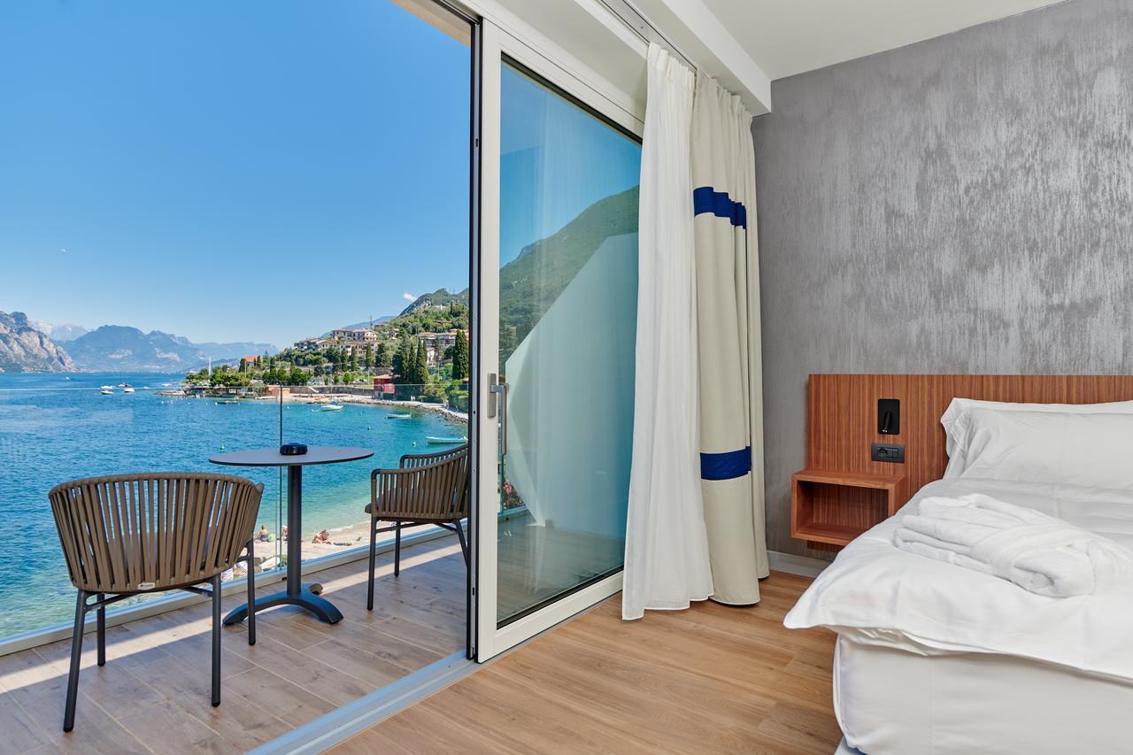 Hotel Castello Lake Front Μαλτσεζίνε Εξωτερικό φωτογραφία