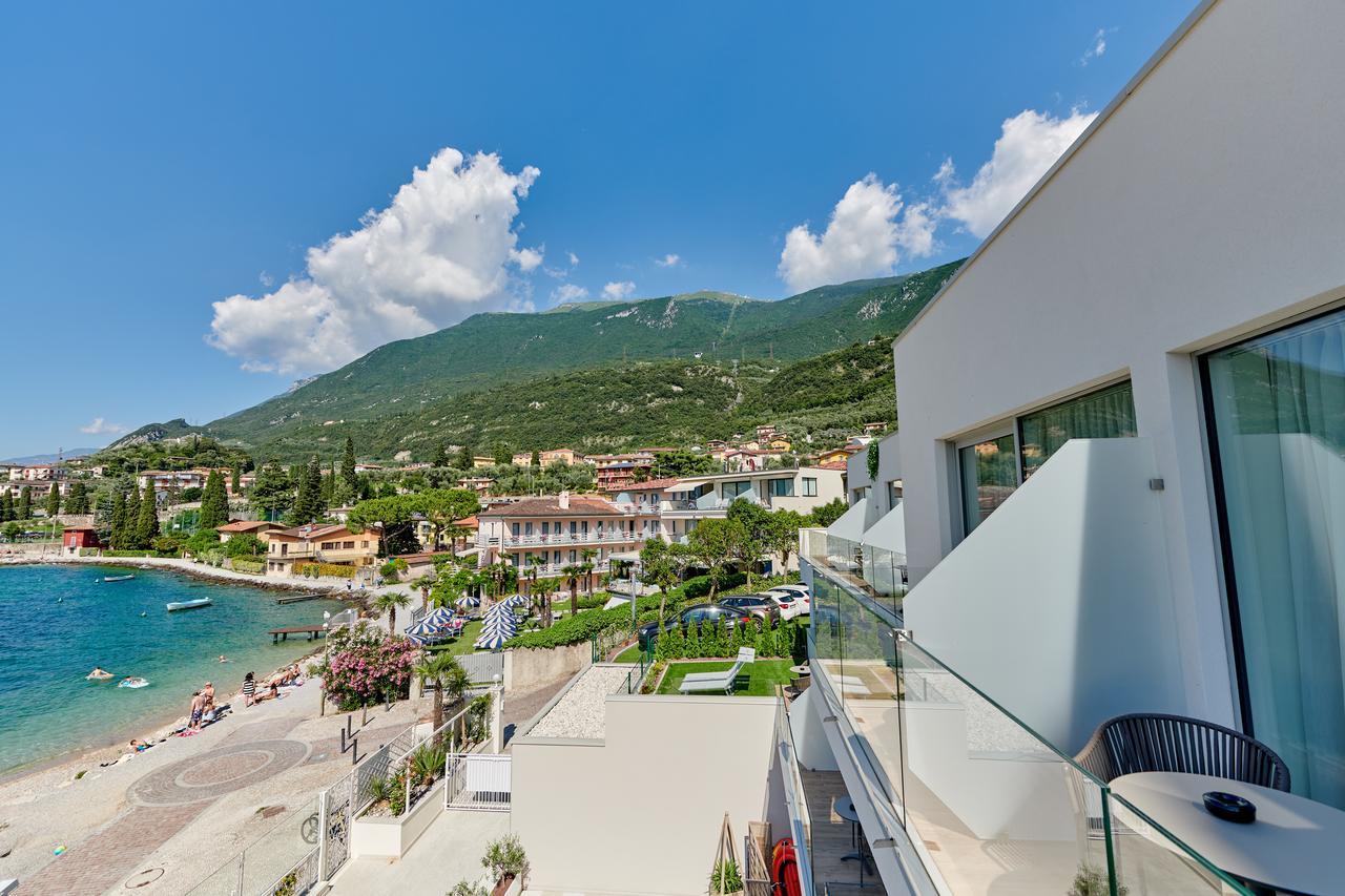 Hotel Castello Lake Front Μαλτσεζίνε Εξωτερικό φωτογραφία
